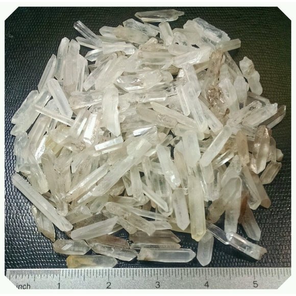 1/4 lb Natural Rough Quartz Crystal Points Raw Mineral Specimens 25-40 Stones - Picture 1 of 3